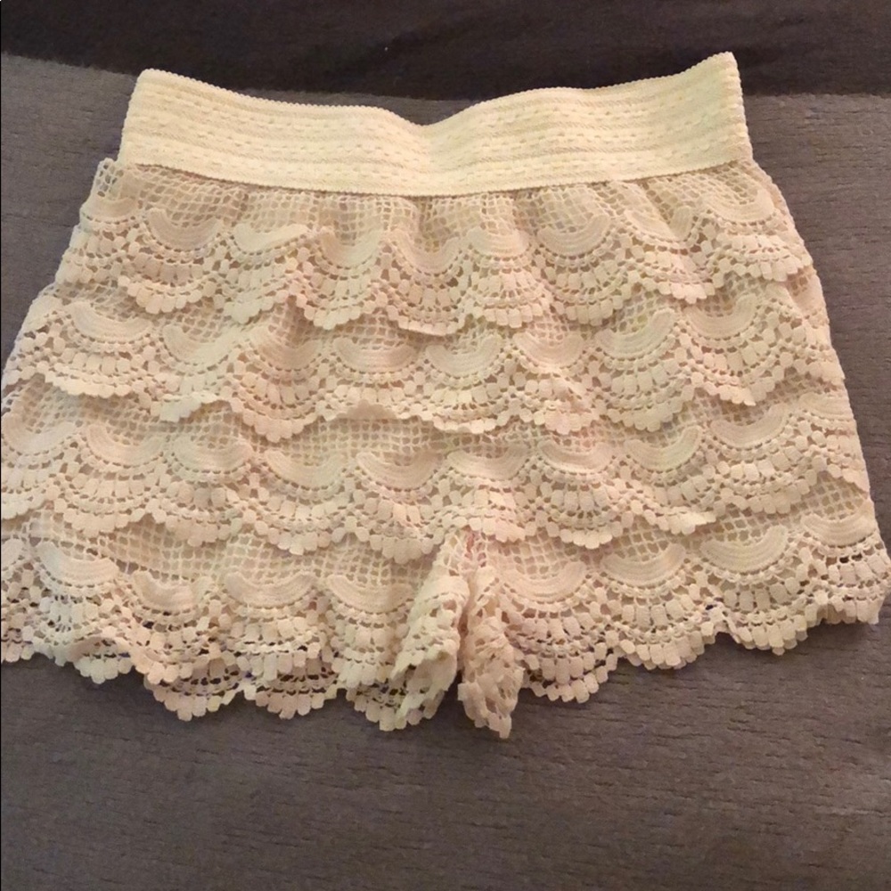 Papaya Tiered Lace Shorts